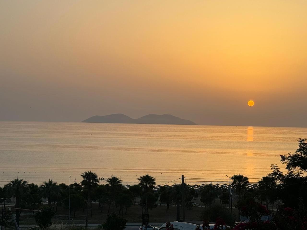 Voyage Villa Vlorë Екстериор снимка