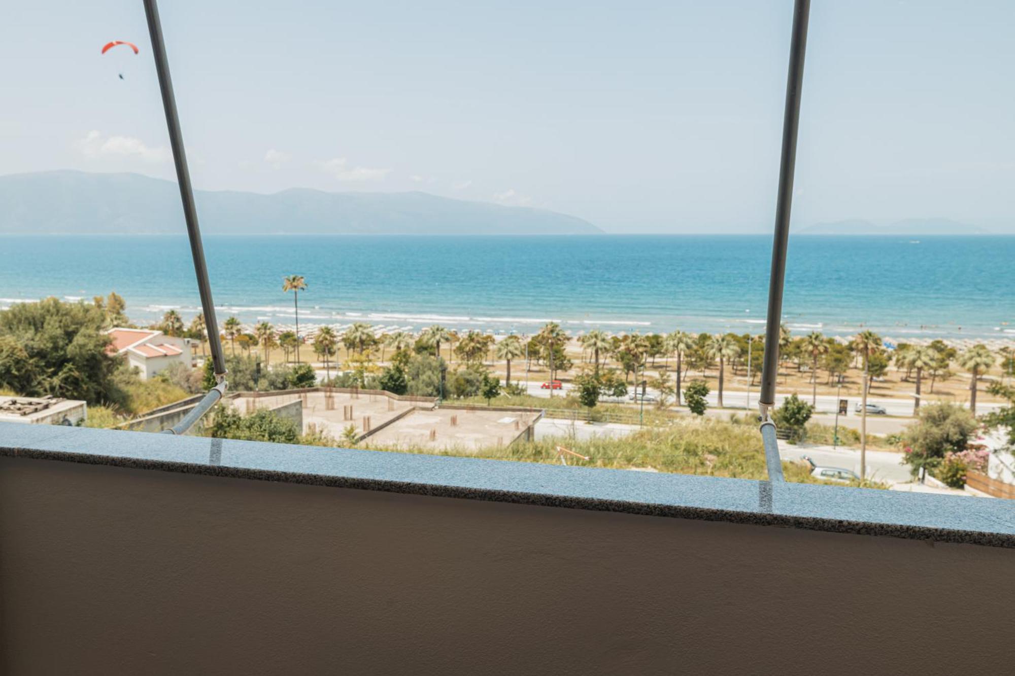 Voyage Villa Vlorë Екстериор снимка