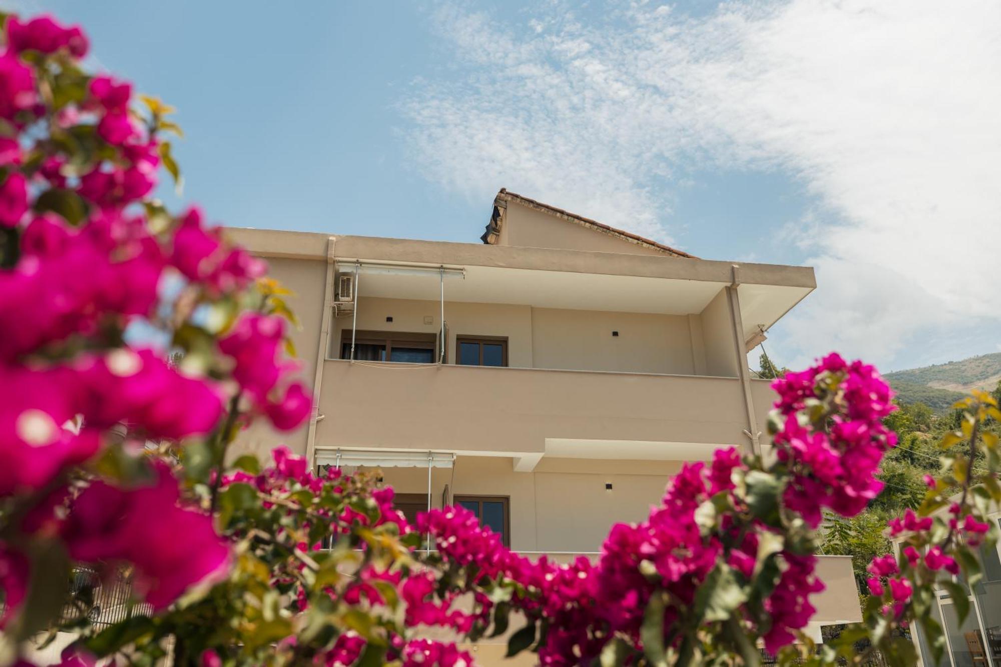 Voyage Villa Vlorë Екстериор снимка